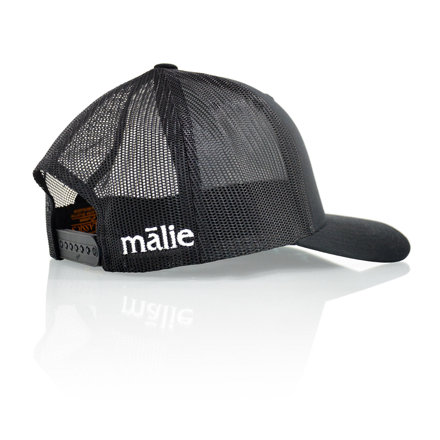 black malie hat